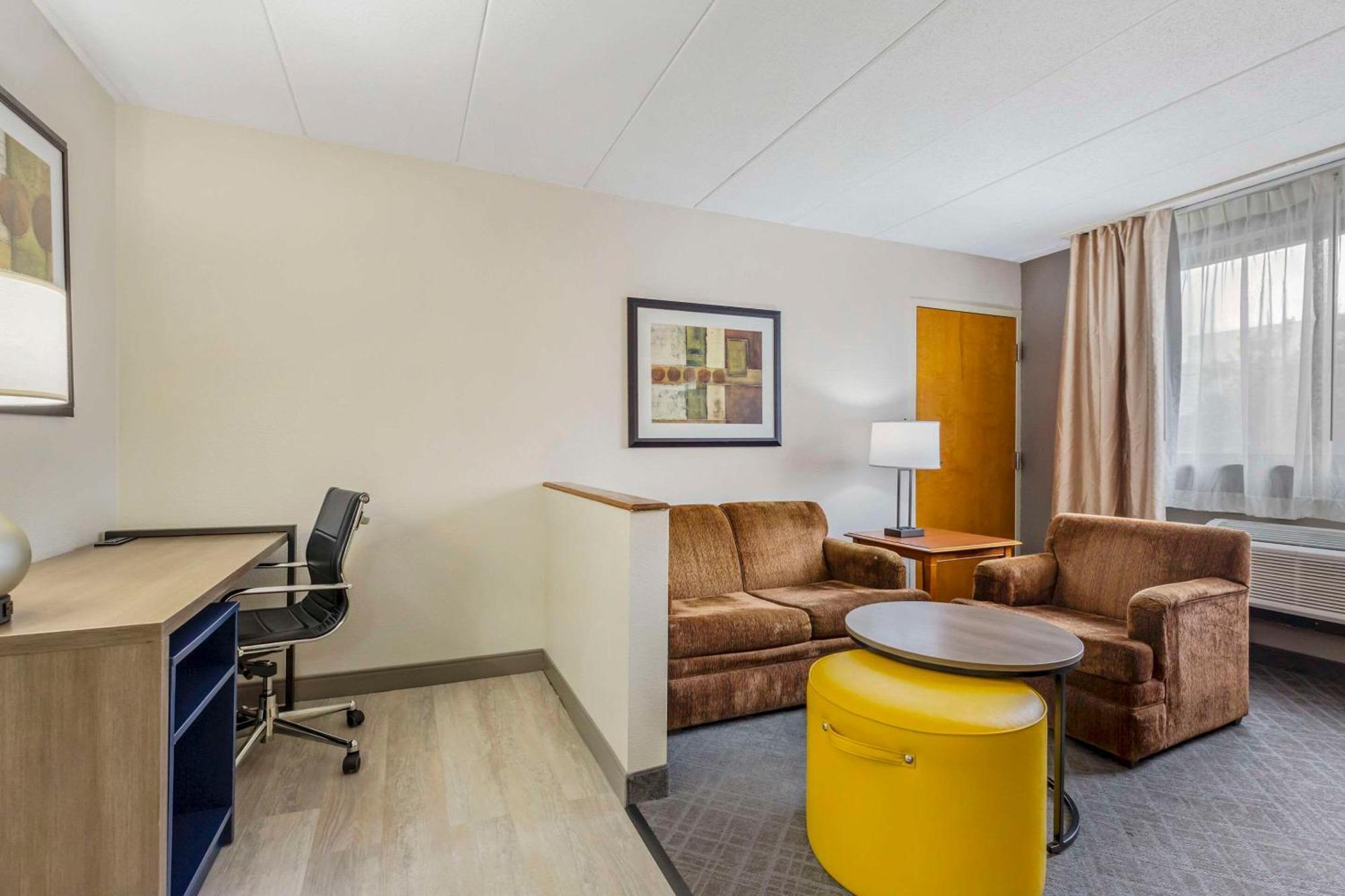 Comfort Inn Herndon-Reston Exteriör bild