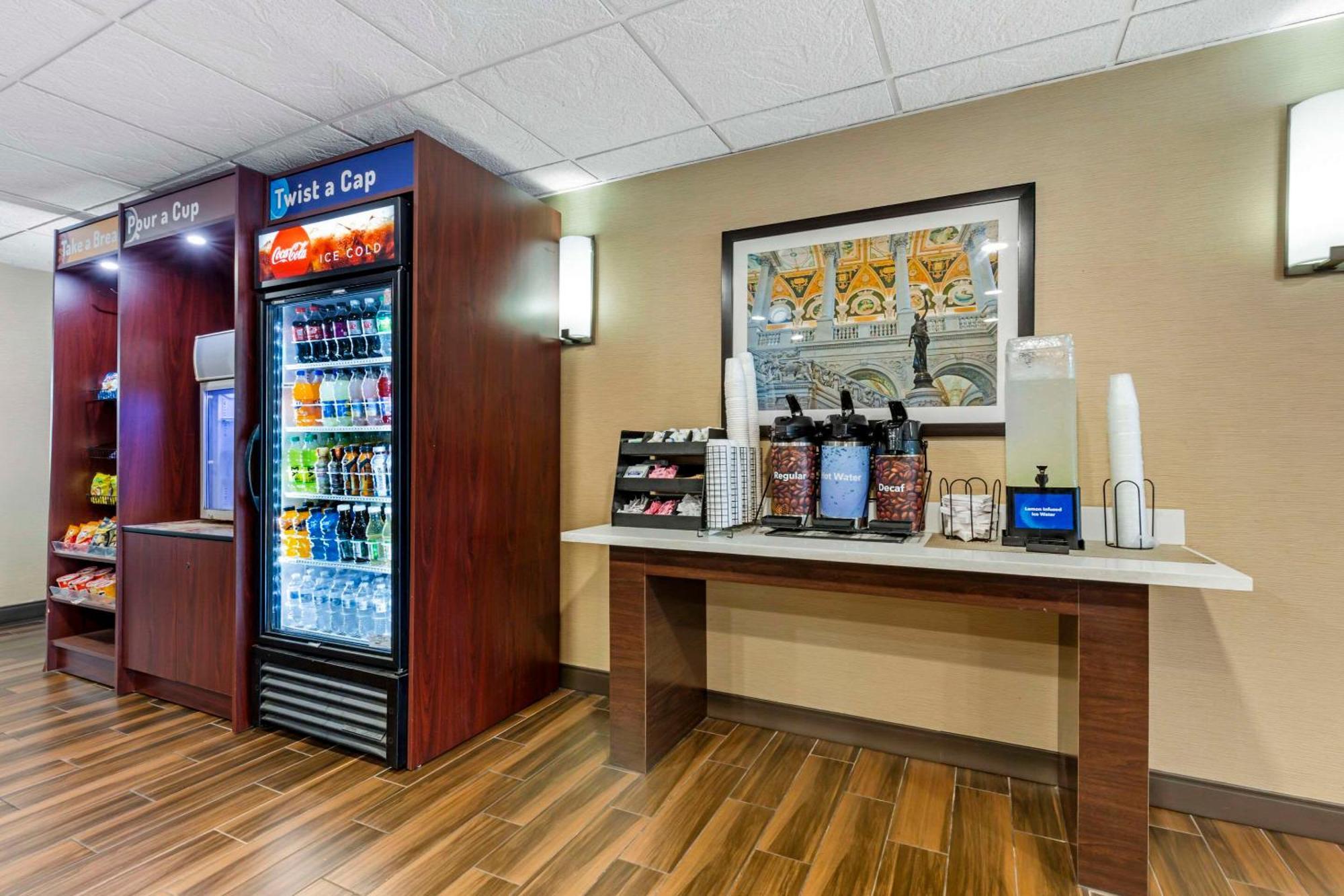 Comfort Inn Herndon-Reston Exteriör bild